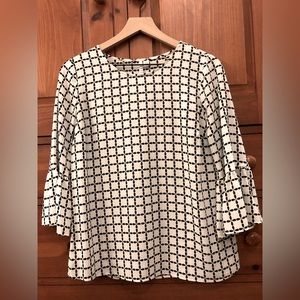 Elle Bell Sleeve Blouse, Size Small